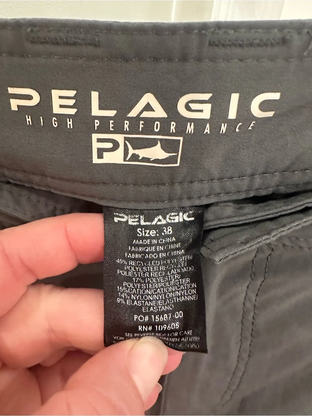 Pelagic Mens 38 Mako Hybrid Shorts Gray Chino Shorts Stretch Fishing Outdoor EUC